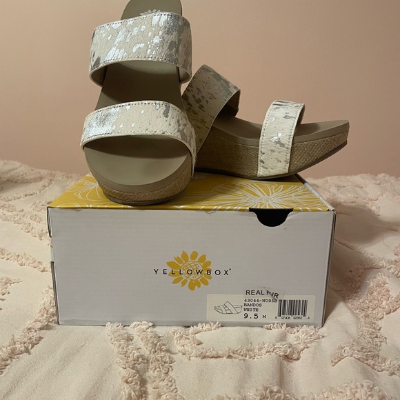 Yellow Box Silver White Wedge Shoes - Picture 1 of 4